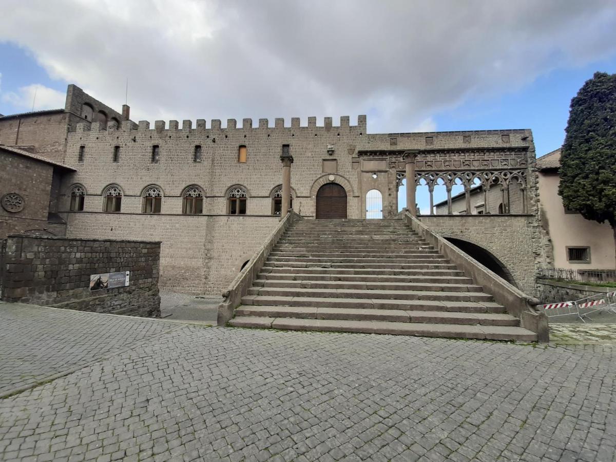 Al22 Di Piazza Del Gesu Hotel Viterbo Exterior photo