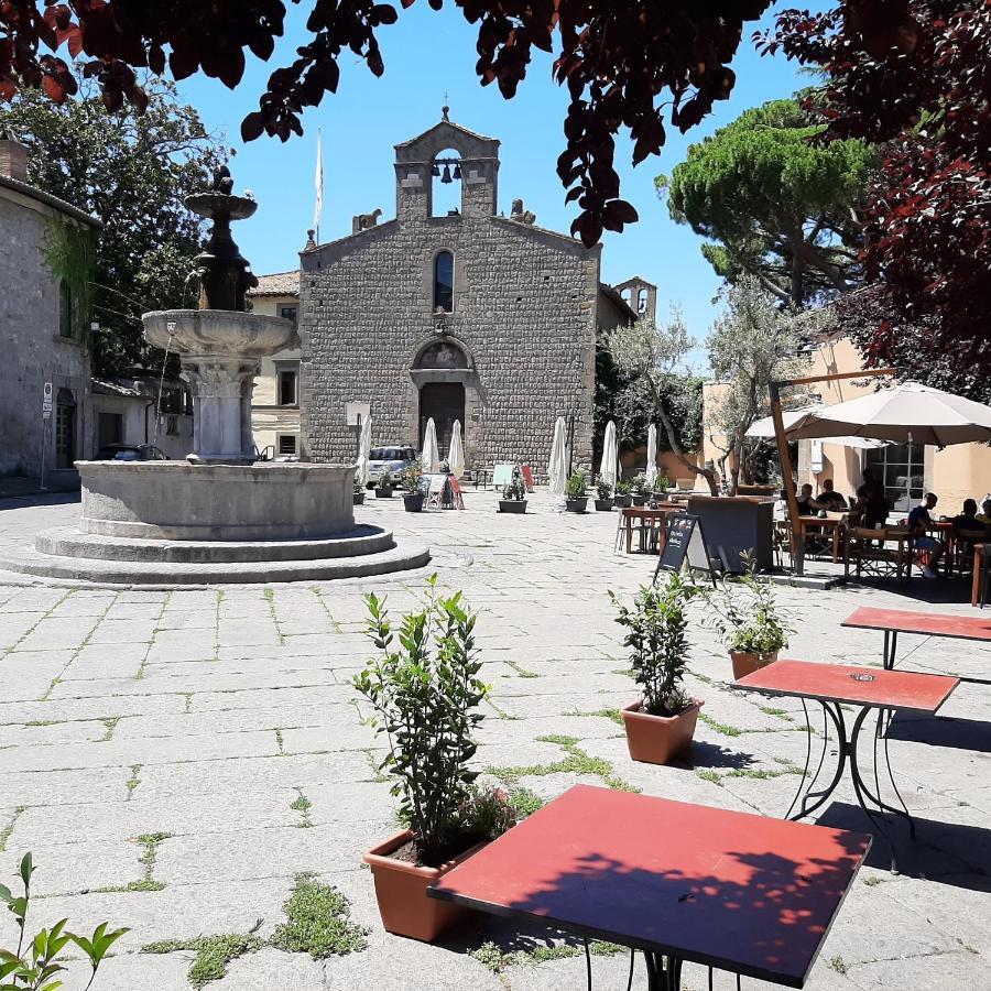 Al22 Di Piazza Del Gesu Hotel Viterbo Exterior photo
